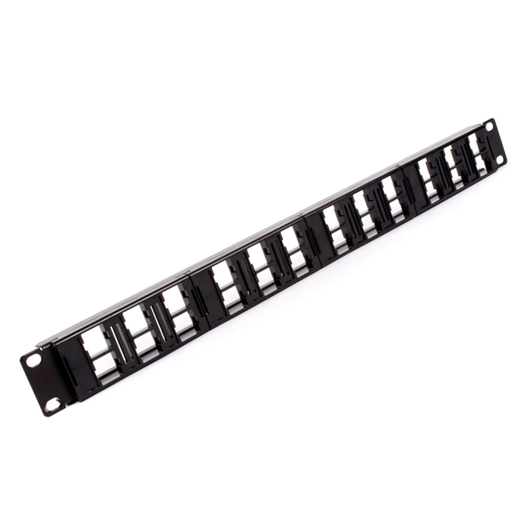 COMMSCOPE 760049932 Patch Panel Uniprise 24 Puertos Cat5E/6/6A UTP Descargado Serie M