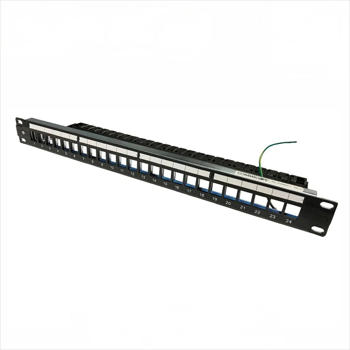 CCOMMSCOPE 760237040 Panel de Conexión 24 Puertos Cat6 Descargado 19"