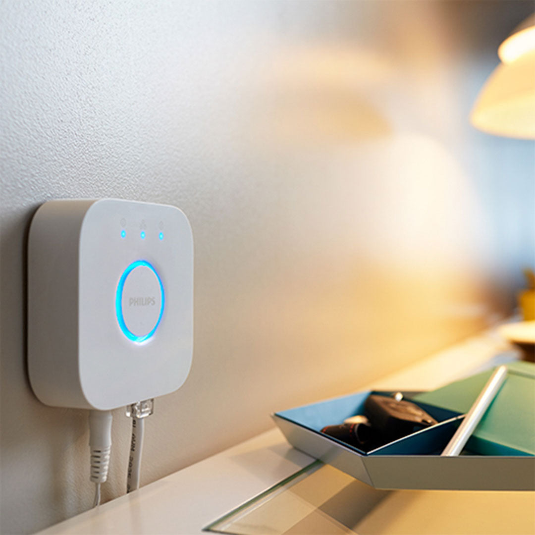 PHILIPS HUE 929001180642 Controlador para conexión con dispositivos Smart Hue. Hasta 50 dispositivos. Compatible con Alexa, Google Assistant, Apple Home