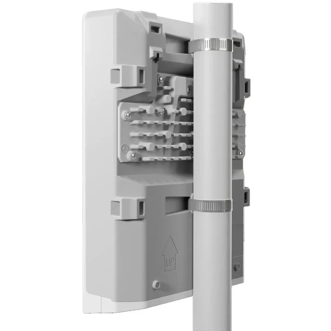 MIKROTIK CSS610-1Gi-7R-2S+OUT NETPOWER LITE 7R Switch 8 Puertos Gigabit Ethernet con PoE Reverso