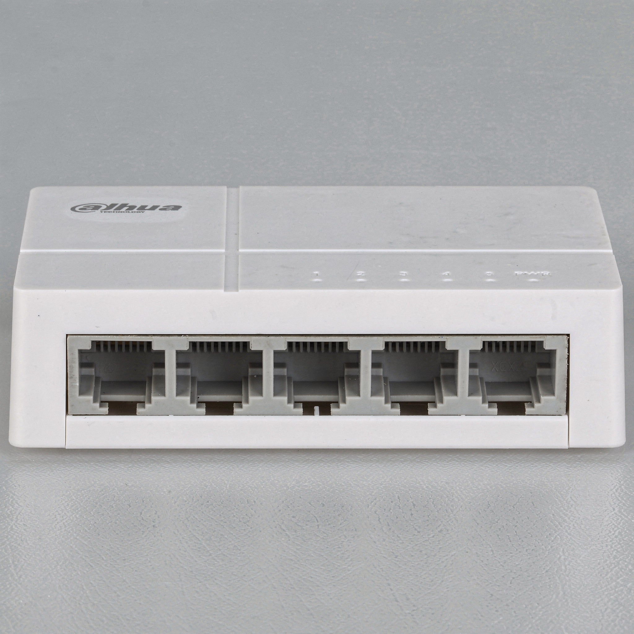DAHUA SF1005L Switch 5 Puertos 10/100Mbps