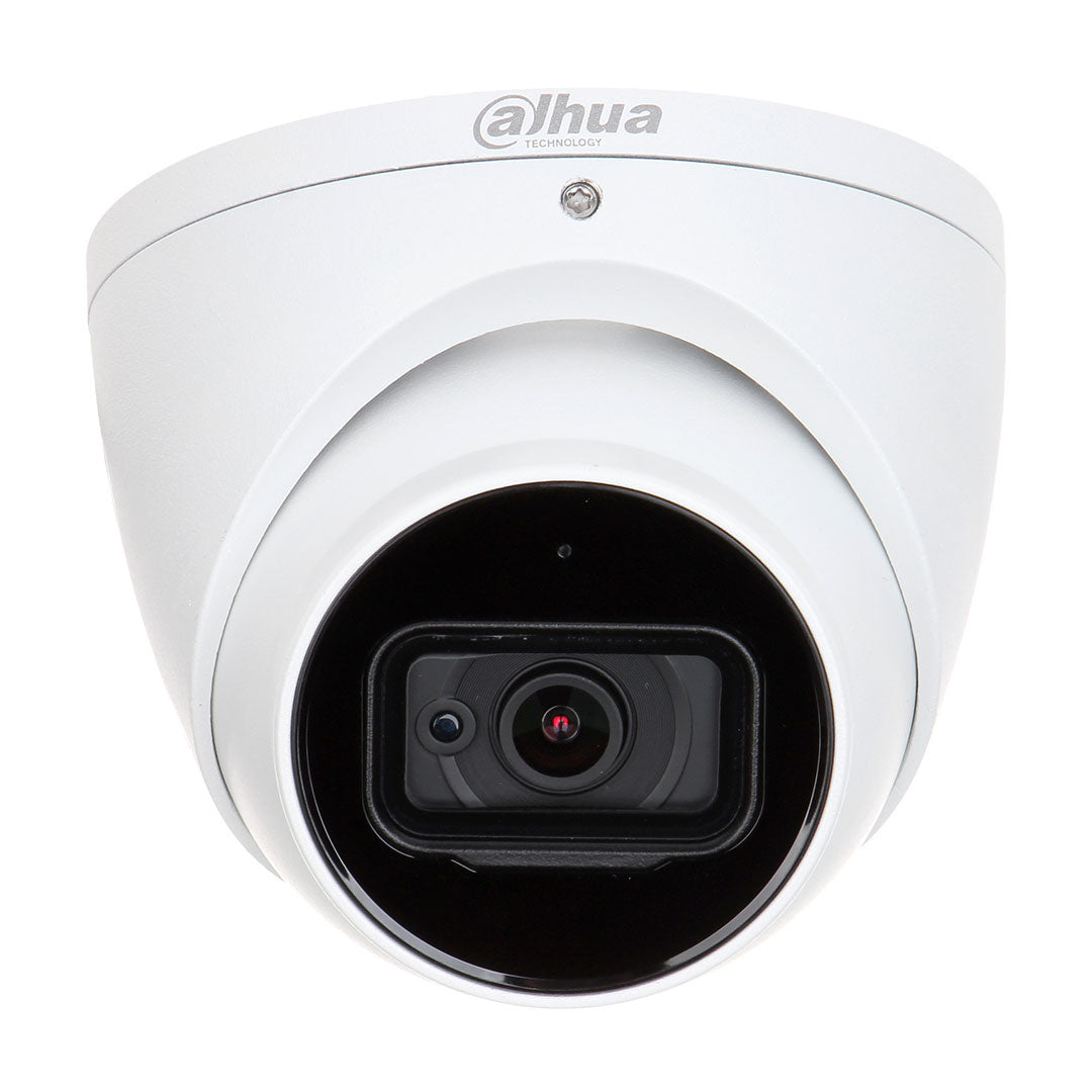 Cámara de seguridad tipo domo blanca para videovigilancia, visión frontal.