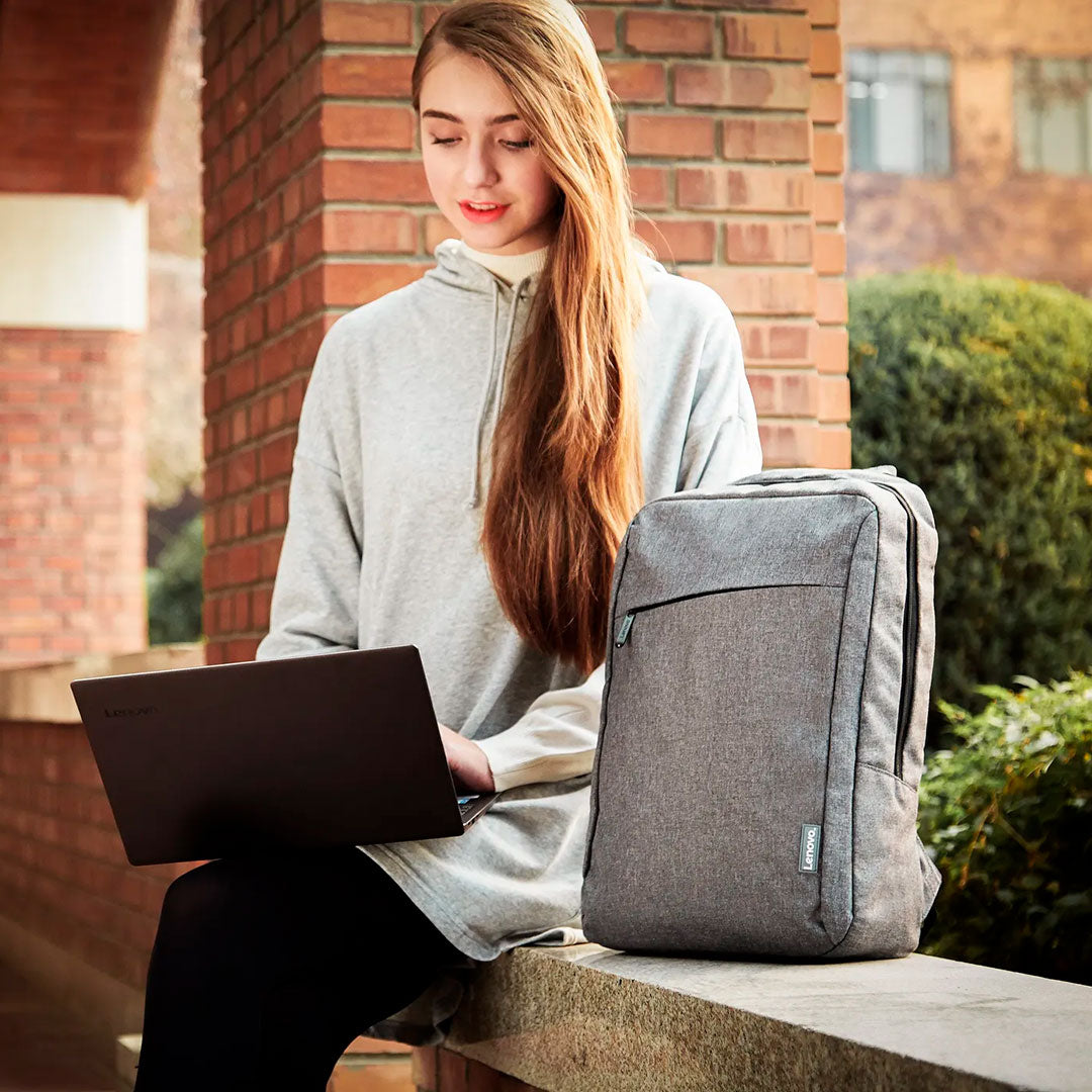 LENOVO B210 Mochila casual soporta laptops de hasta 15.6", poliéster, verde